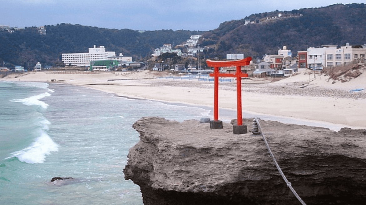 Shirahama Beach o point do brasileiros no verão