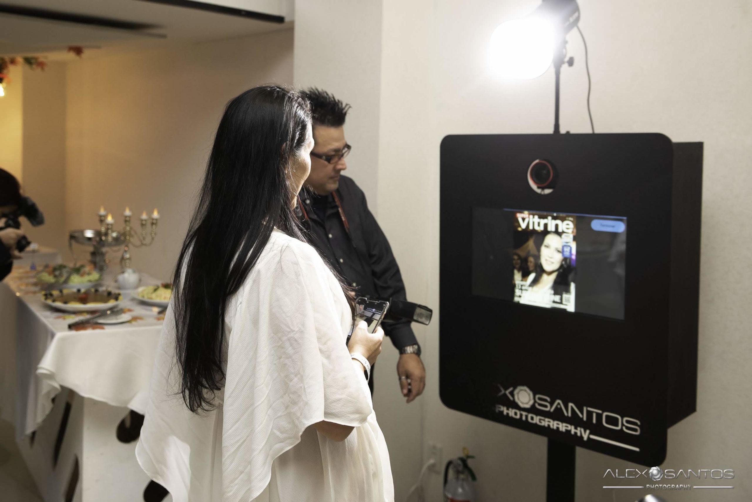 Revista Super Vitrine celebra 13 anos com jantar e Show da banda Onze:20