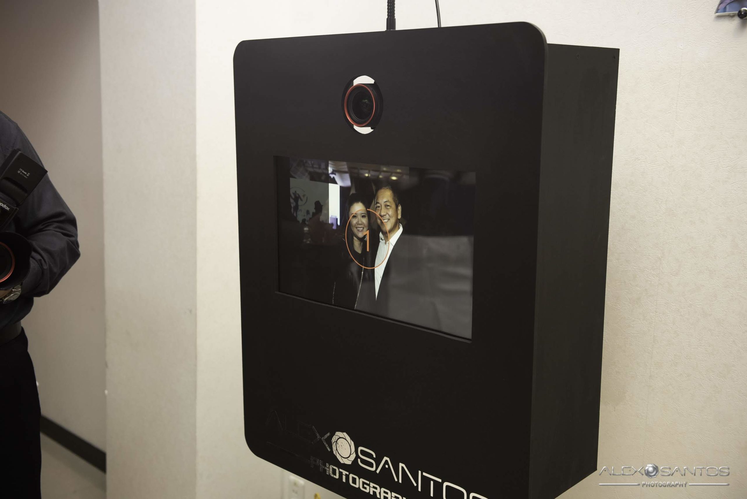 Revista Super Vitrine celebra 13 anos com jantar e Show da banda Onze:20