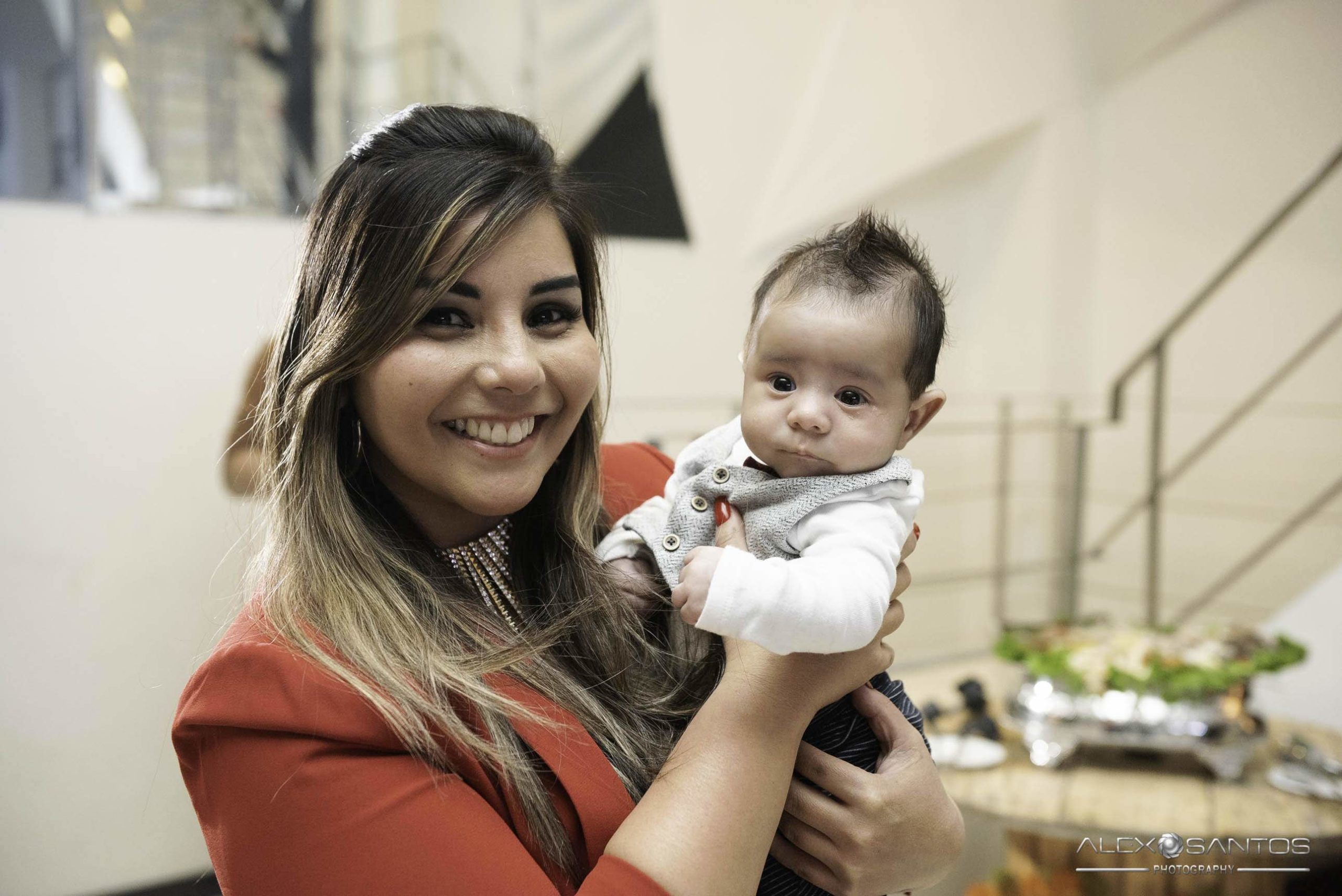 Revista Super Vitrine celebra 13 anos com jantar e Show da banda Onze:20