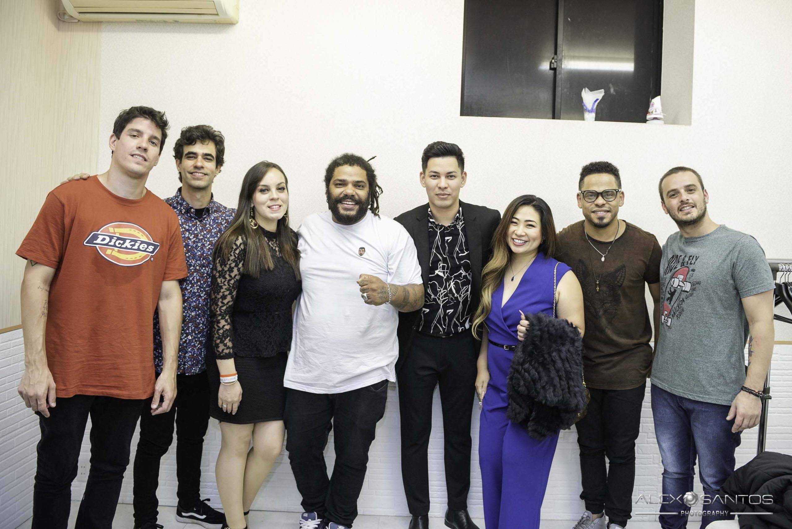 Revista Super Vitrine celebra 13 anos com jantar e Show da banda Onze:20