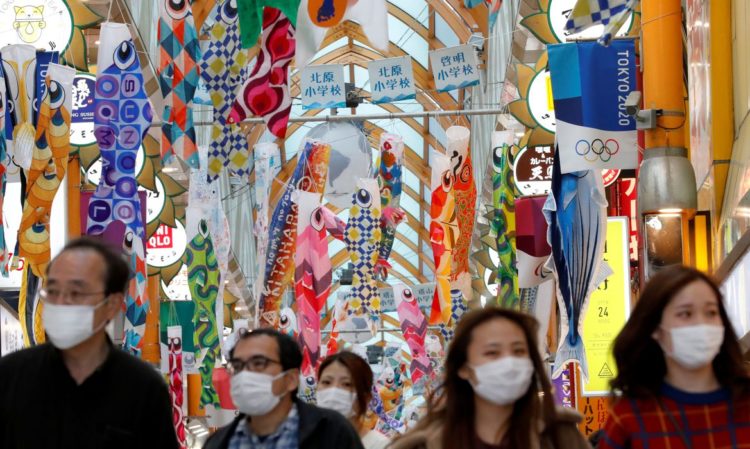 Com poucos testes e sem lockdown, “mistério” sobre baixa mortalidade no Japão é revelado