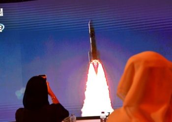 Primeira missão espacial árabe para Marte é lançada do Japão