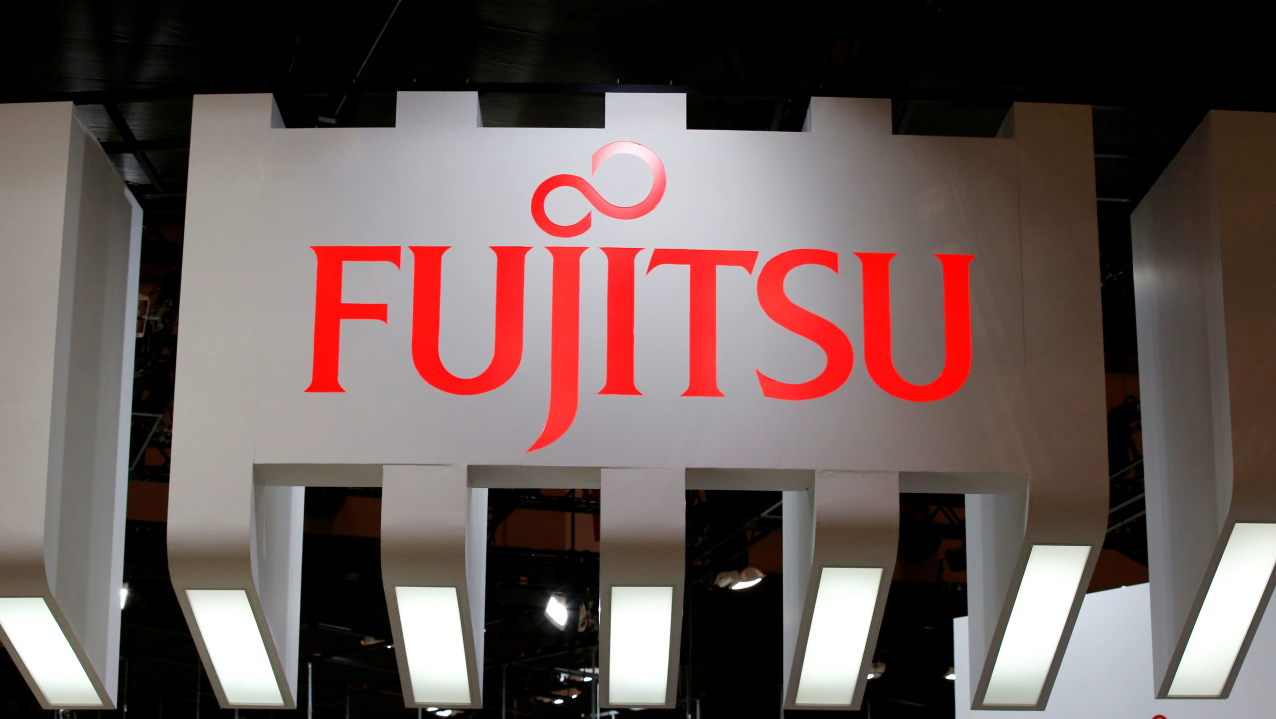 Fujitsu planeja reduzir espaço de escritórios no Japão em 50%