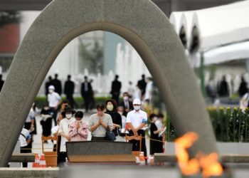 Cidade de Hiroshima relembra em cerimônia os 75 anos da bomba atômica