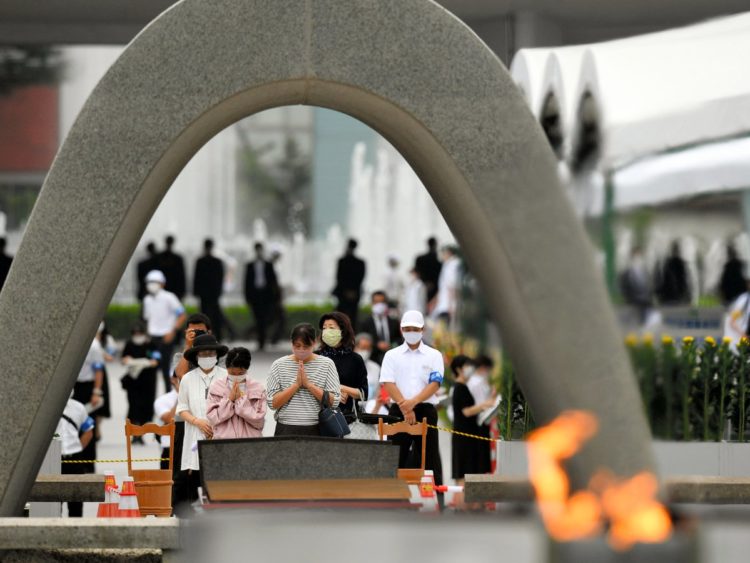 Cidade de Hiroshima relembra em cerimônia os 75 anos da bomba atômica