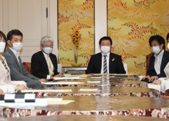 Parlamentares cobram ação mais firme do governo contra piora da situação financeira dos hospitais do país