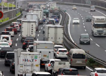 Rodovias do Japão registram trechos de lentidão devido ao início do feriado de Obon