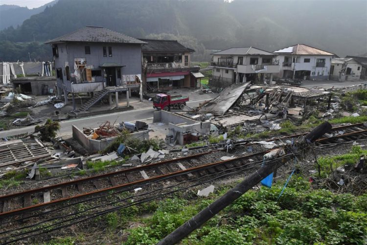 Estação de chuvas no Japão termina com quase 18 mil construções danificadas