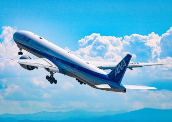 Associação alerta que pode faltar aviões para transportar possível vacina contra COVID-19 para toda a população mundial