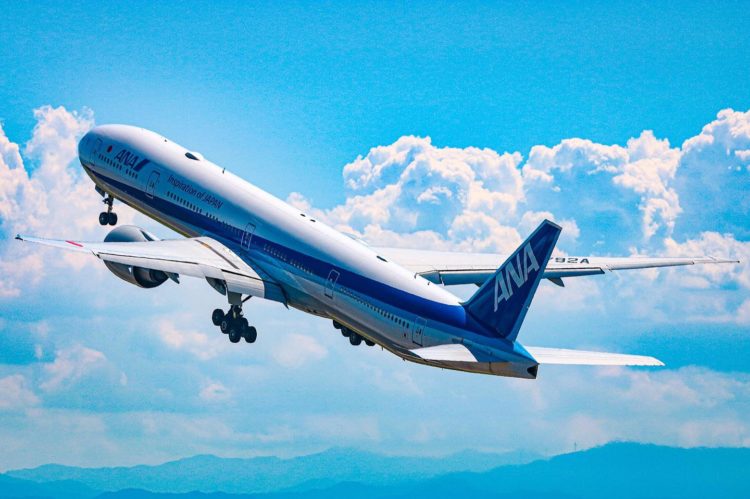 Associação alerta que pode faltar aviões para transportar possível vacina contra COVID-19 para toda a população mundial