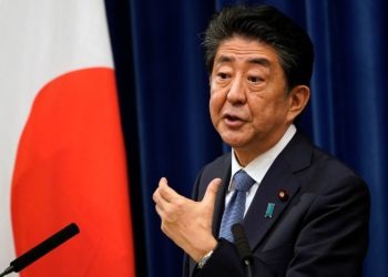 Shinzo Abe pede que população tome as devidas medidas contra o tufão n°10