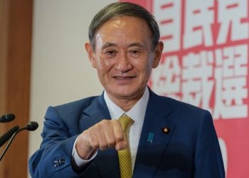 Primeiro-ministro do Japão espera que vacina contra COVID-19 seja distribuída de forma igualitária em todo o mundo