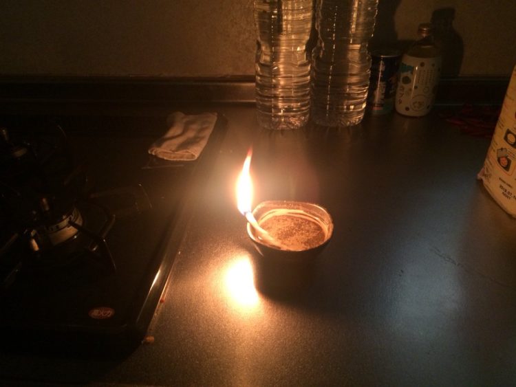 Mais de 1,3 mil residências em Okinawa estão sem energia elétrica por conta da passagem do tufão n°10