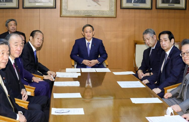 Governo do Japão decide usar 1,6 trilhão de ienes do orçamento extra para medidas contra a COVID-19