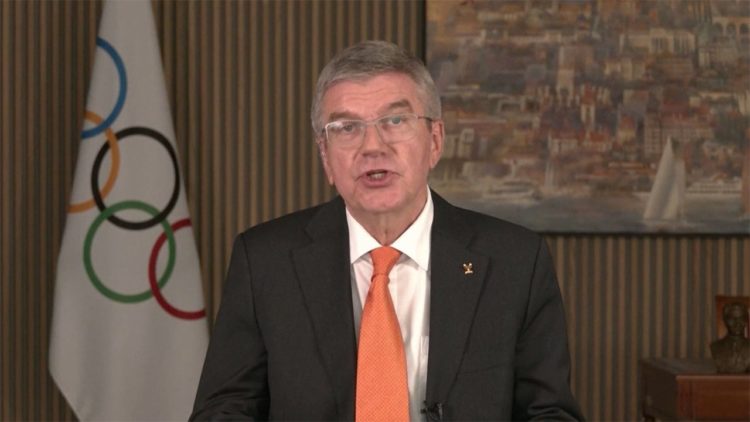 Primeiro-ministro do Japão conversa com presidente do Comitê Olímpico Internacional