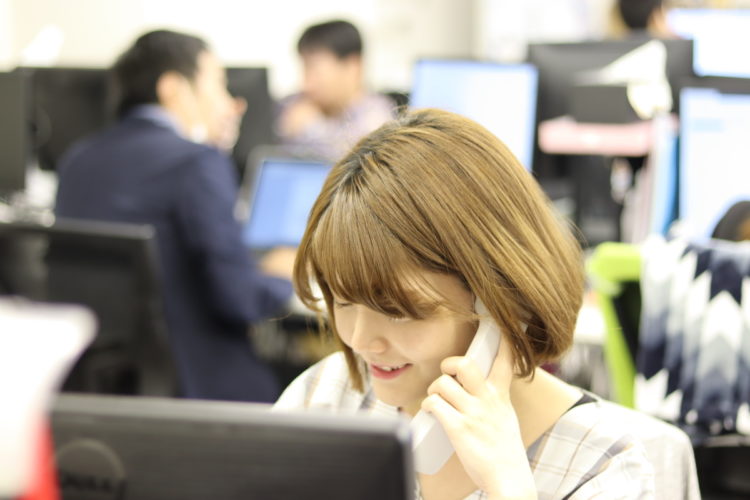 Cidade em Kyoto realiza treinamento de intérprete por telefone em várias línguas para situações de desastre