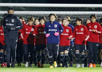 Seleção japonesa de futebol feminino volta a campo depois de 9 meses sem atividades