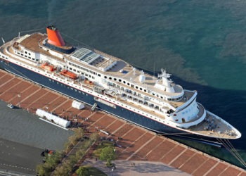 Porto de Sasebo em Nagasaki volta a receber cruzeiros depois de 9 meses parado