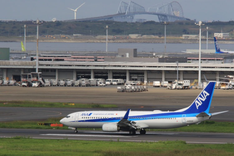 Ministério dos Transportes do Japão reduz custo de uso das instalações dos aeroportos do país para ajudar as companhias aéreas