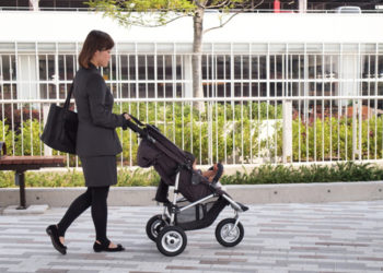 Governo do Japão anuncia que está estudando novo plano para reduzir fila nas creches do país