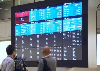 Bolsa de valores de Tóquio funcionará na sexta-feira apesar de problemas no sistema que encerraram mais cedo o pregão da quinta-feira