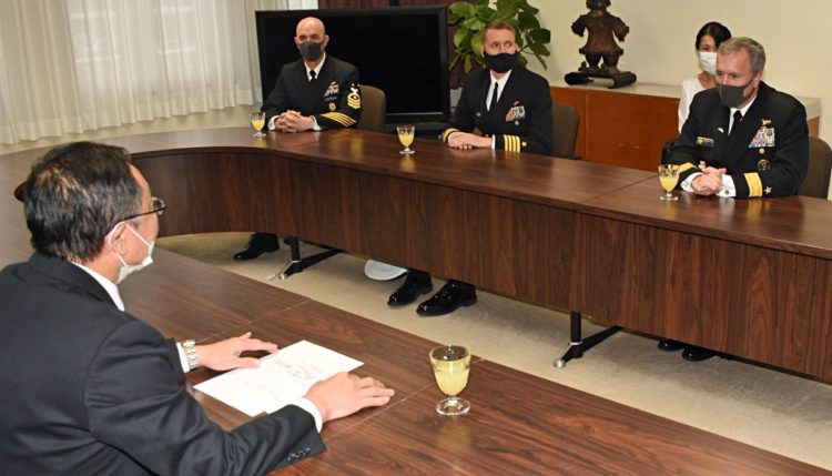 Japão e EUA começarão a renegociar custos para manter as tropar americanas em solo japonês