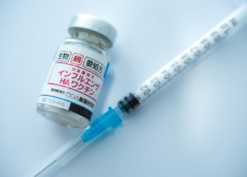 Ministério da Saúde do Japão recomenda que população comece a tomar vacina contra a gripe a partir de 26 de outubro