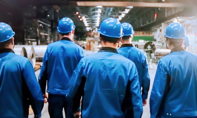 Quantidade de trabalhadores sem contrato fixo de trabalho no Japão atinge maior nível em 2020