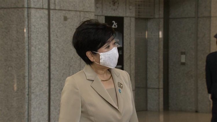 Tóquio eleva nível de alerta contra COVID-19 para o máximo depois de registrar mais de 500 casos na quinta-feira