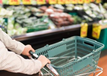 Vendas dos supermercados no Japão em outubro registra alta pela primeira vez em 2 meses