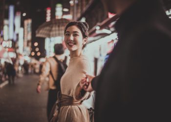 Aumenta número de jovens e adultos no Japão que não são casados e nem estão em namoro com pessoas do sexo oposto