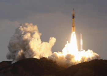 Japão lança com sucesso satélite de transmissão de dados
