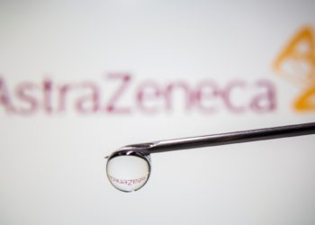 Governo do Reino Unido aprova vacina contra COVID-19 produzida pela AstraZeneca; Japão comprou cerca de 60 milhões de doses da vacina