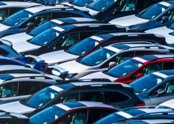 Toyota bate recorde de produção de veículos em novembro