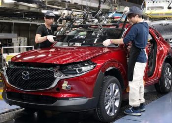 Falta de semicondutores leva Honda e Mazda a diminuírem produção de veículos