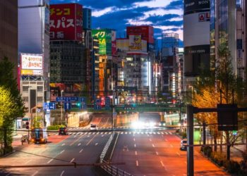 Número de pessoas que perderam o emprego no Japão por conta da pandemia de COVID-19 ultrapassa 80 mil