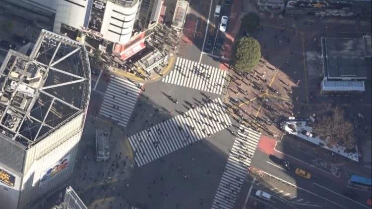 Fluxo de pessoas na região metropolitana de Tóquio cai em relação à semana passada, mas é superior ao registrado no período do primeiro Estado de Emergência