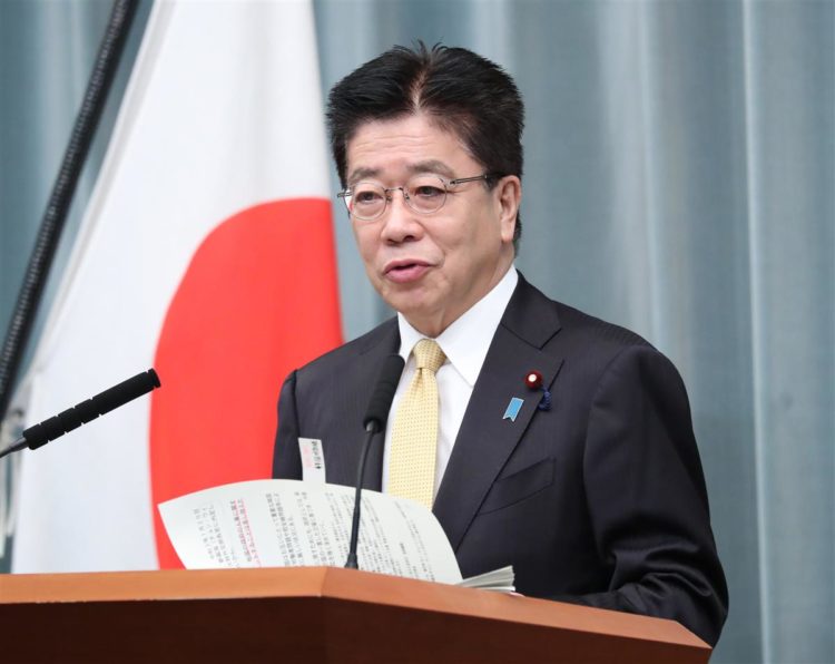 Porta-voz do governo do Japão quer cronograma de vacinação contra COVID-19 pronto o mais rápido possível