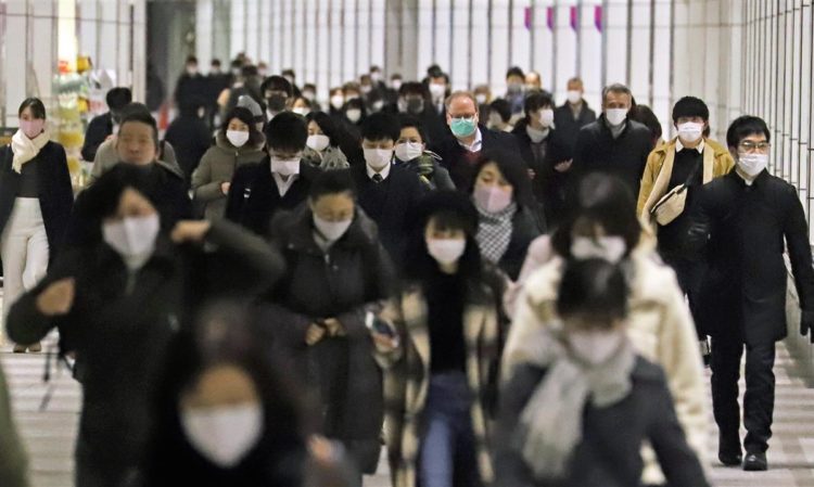 Governo do Japão considera difícil remover por completo estado de emergência das 11 províncias