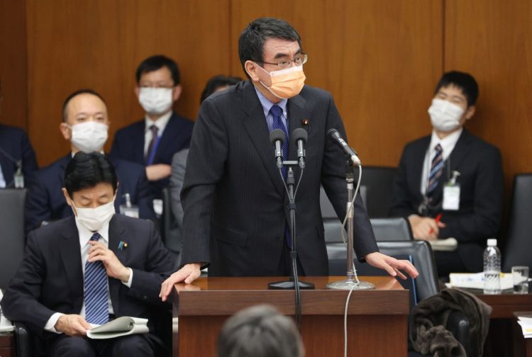 Japão começará vacinação dos idosos a partir do dia 12 de abril