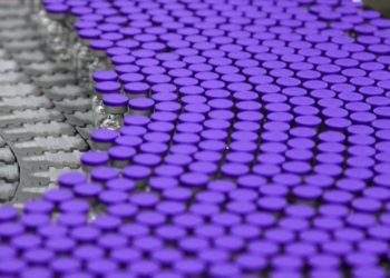 Vacina contra COVID-19 da Pfizer recebe sinal verde para ser aprovada no Japão