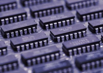 Falta de semicondutores afeta produção de montadoras japonesas de automóveis