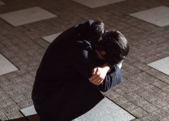 Suicídio entre estudantes japoneses atinge recorde em 2020