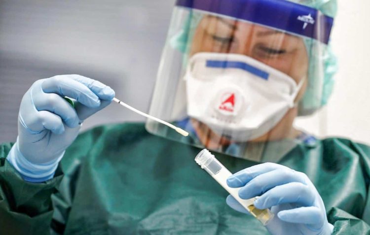 300 novos casos de coronavírus registrados em Tóquio