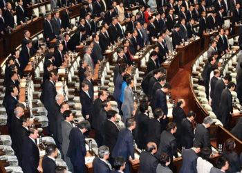 Mais da metade dos japoneses consideram que sociedade valoriza mais os homens