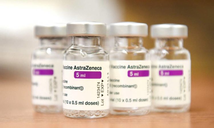 Testes clínicos da vacina AstraZeneca apresentou eficácia contra Covid-19