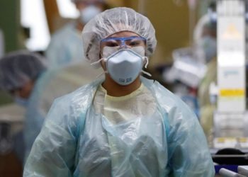 Em ritmo acelerado, mortes por Covid-19 chegam a 10 mil no Japão