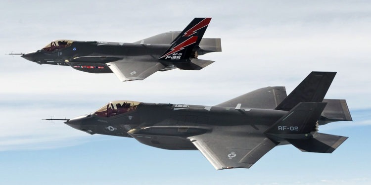 Aeronave não tripulada para defesa de sua próxima geração de caças é desenvolvida no Japão