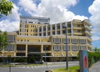 Hospital da rede pública de Okinawa sofre com ritmo acelerado de infecções por Covid-19